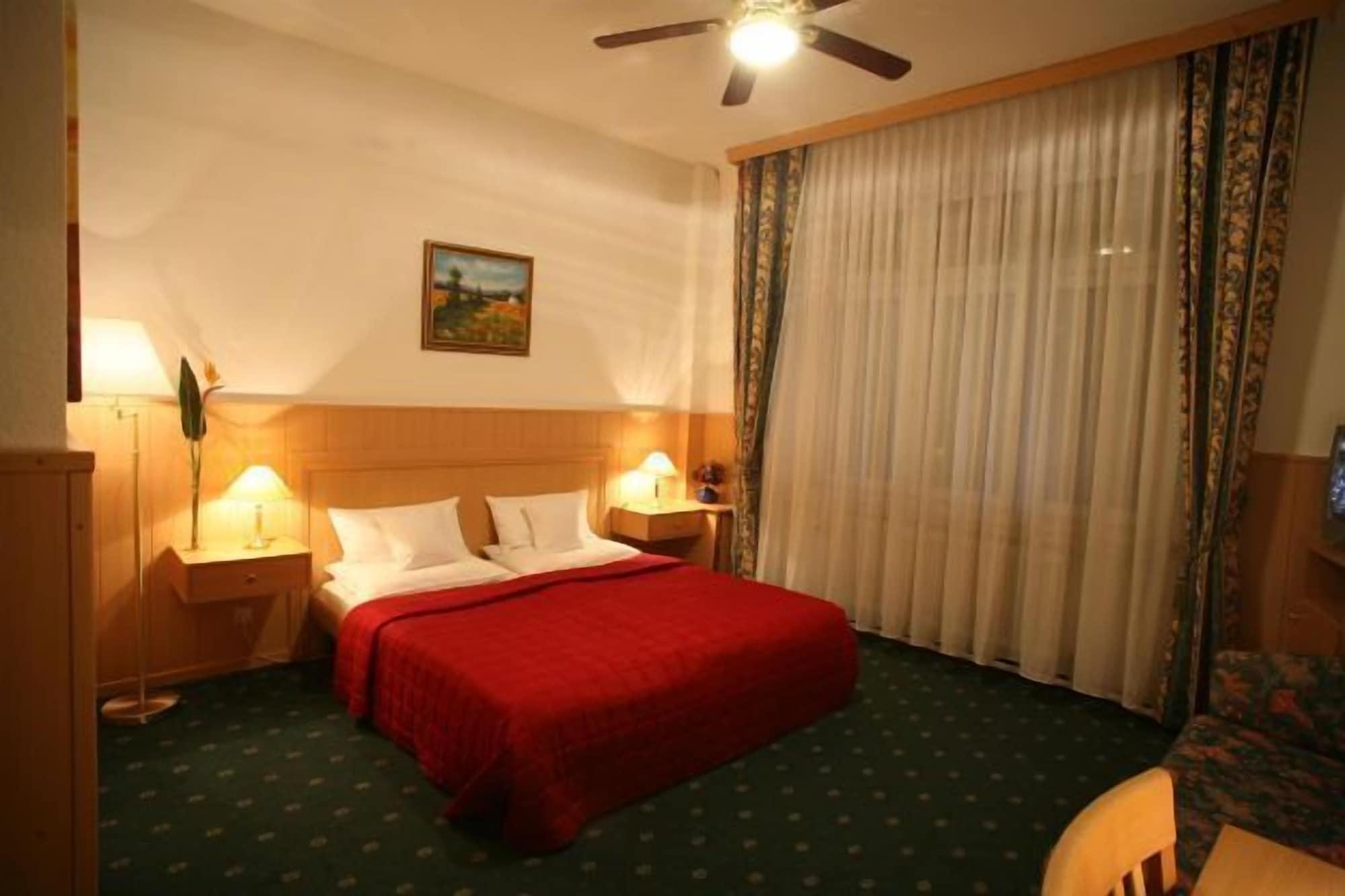 Hotel Corvinus - Newly Renovated Wien