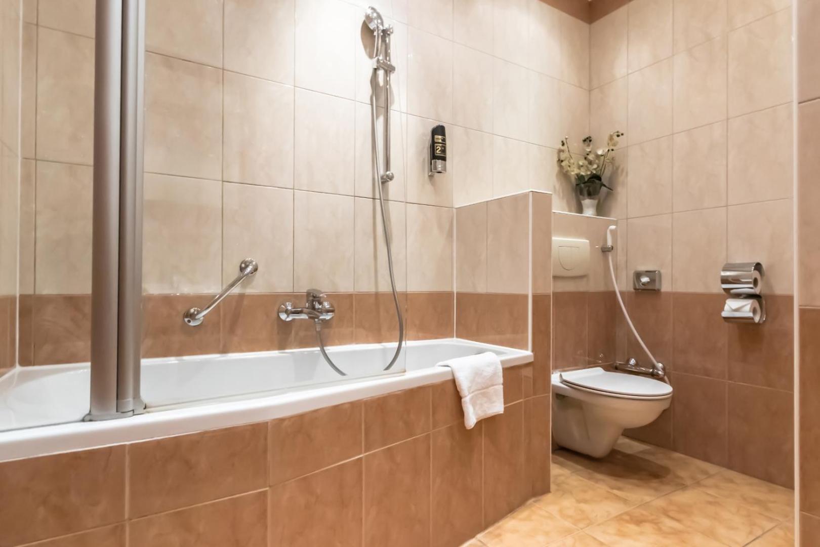 Corvinus - Newly Renovated 4* Wien